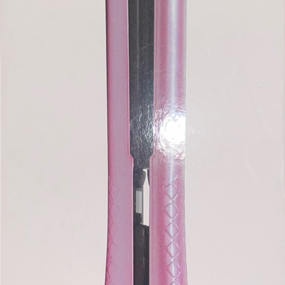 Fahrenheit ceramic flat iron - Picture 2 of 4